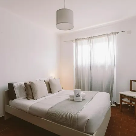 75 - Aurora Apartamento Ferrel (Leiria)