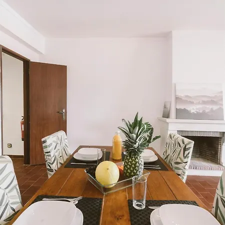 75 - Aurora Apartamento Ferrel (Leiria)